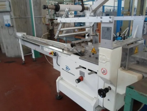 2#69013 Confezionatrice Flow Pack PFM