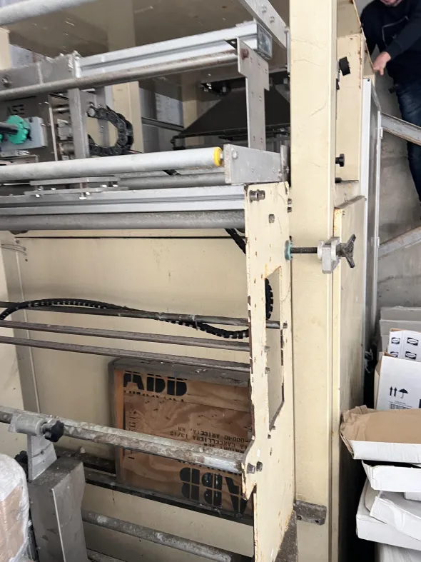CONFEZIONATRICE INSACCATRICE VERTICALE POLVERI,TRUCIOLI