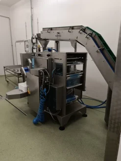 CONFEZIONATRICE VERTICALE INOX PER MOZZARELLA ROBYPAK