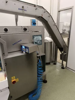 CONFEZIONATRICE VERTICALE INOX PER MOZZARELLA ROBYPAK