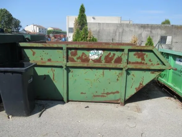 2071#3561 Container
