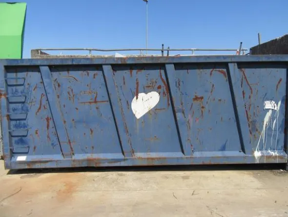 2139#3561 Container a cielo aperto