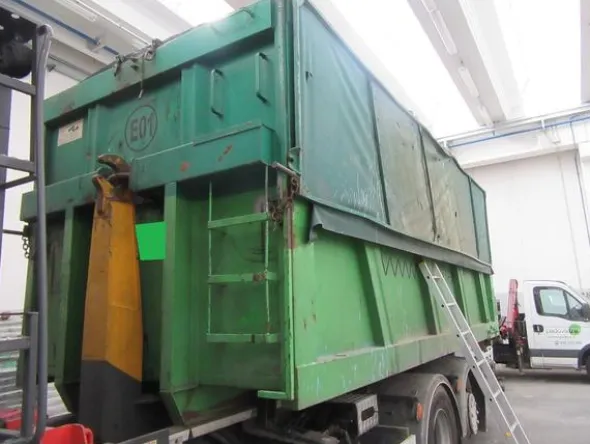 2197#3561 Container con copertura a telo