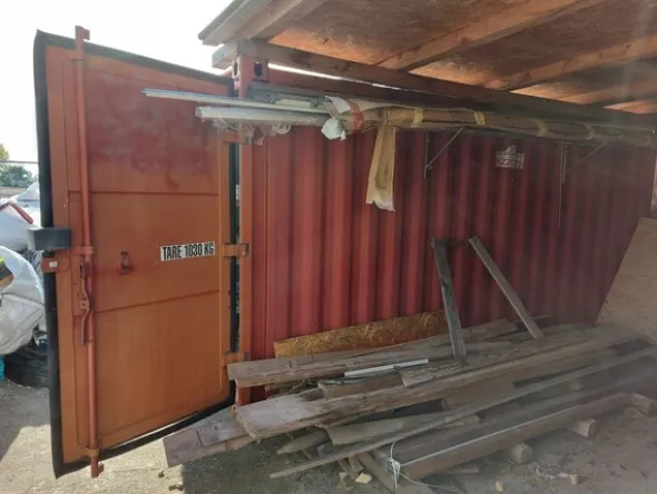 30#5641 Container ed attrezzatura edile