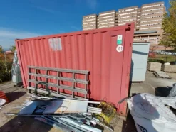 30#5641 Container ed attrezzatura edile