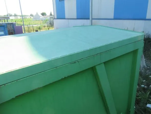 2224#3561 Container Locatelli Eurocontainers