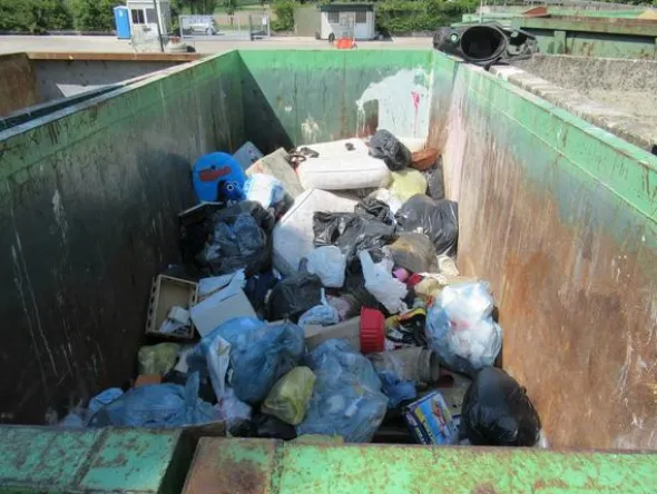2122#3561 Container Locatelli Eurocontainers