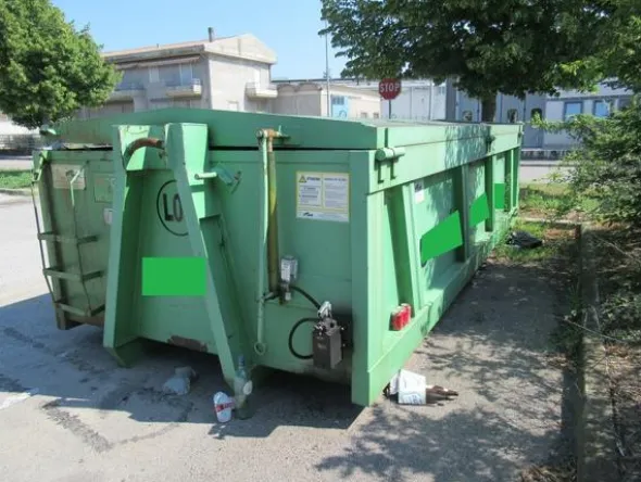 2128#3561 Container Locatelli Eurocontainers