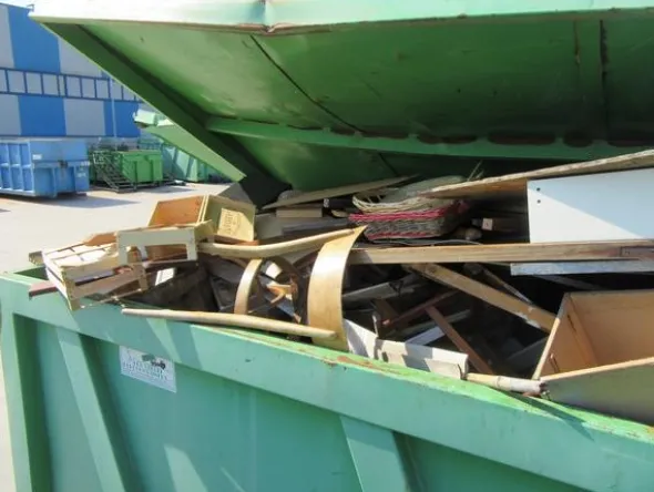 2225#3561 Container Locatelli Eurocontainers