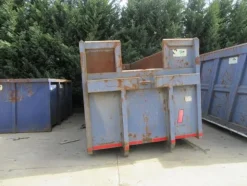28#44740 Container scarrabili