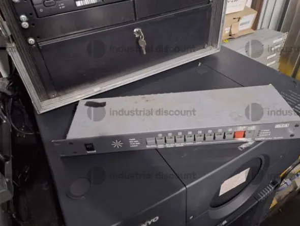 6#9947 Convertitorie distributori VGA