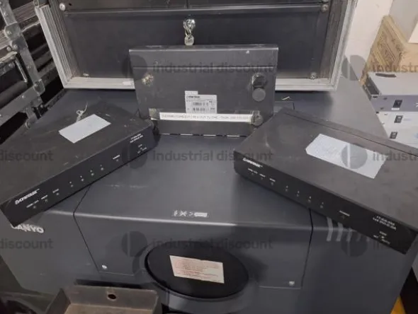 6#9947 Convertitorie distributori VGA