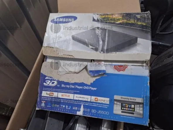 6#9947 Convertitorie distributori VGA