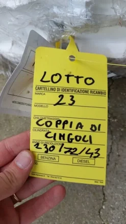 23#8048 Coppia di cingoli