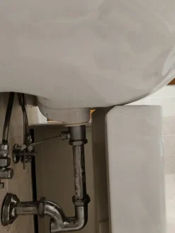 Coppia di sanitari e lavabo Ideal Standard