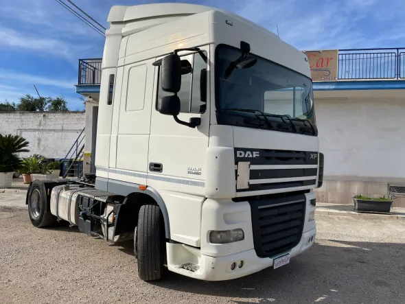 DAF XF 105.460 TRATTORE STRADALE RIBASSATO