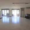 #8233 Deposito con uffici in complesso commerciale