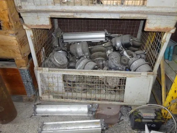37#2993 Dime in ferro e semilavorati
