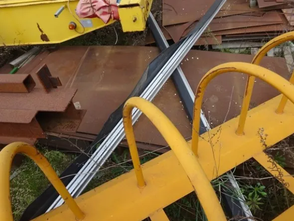 37#2993 Dime in ferro e semilavorati