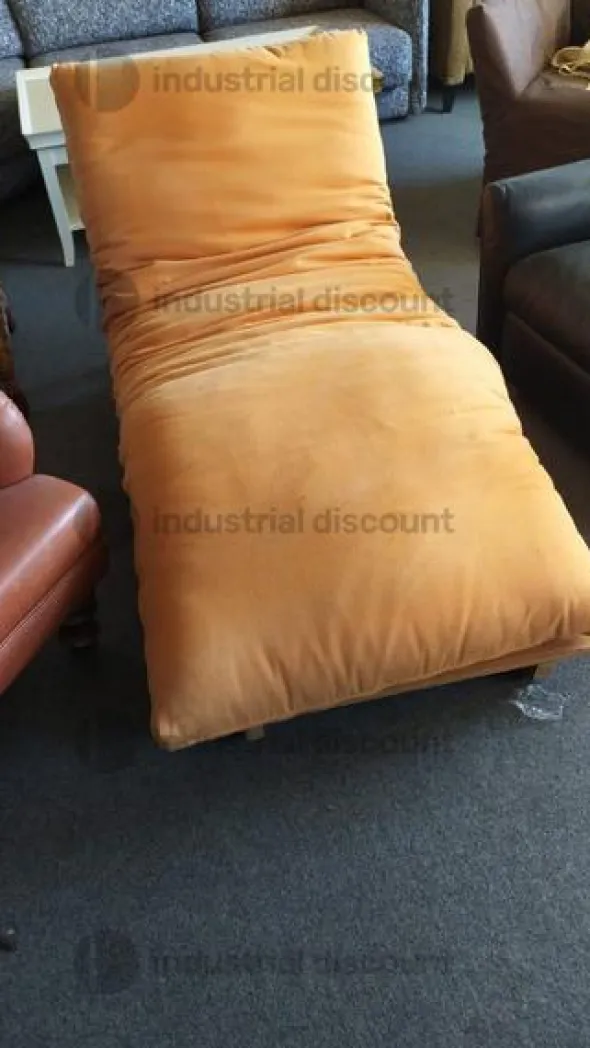 42#9481 Divano con banquette e complementi
