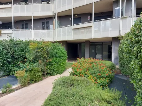 #18944 Due uffici in complesso residenziale con piscina