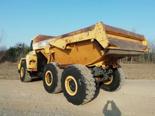 1#6950 Dumper articolato Komatsu