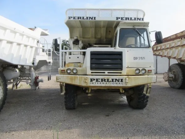 215#46820 Dumper Perlini 255