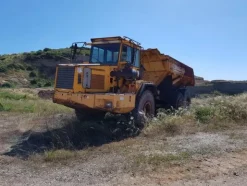 39#4479 Dumper Volvo