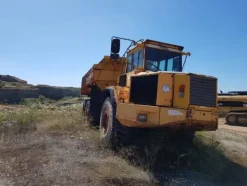 39#4479 Dumper Volvo
