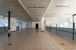 #2537729 Edificio cielo terra indipendente con parcheggio sotterraneo privato e ampia area esterna