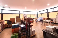 #24098 Edificio commerciale con parcheggio privato