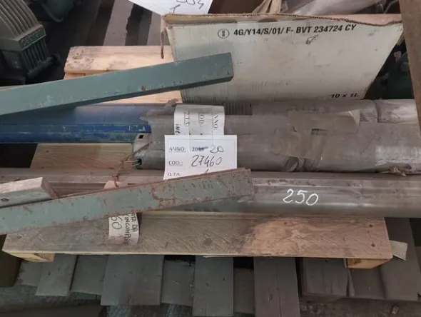 250#8349 Elettropompe e carrelli