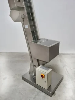 ELEVATORE A TRAMOGGIA PER TAPPI – GAMA (COD. ELE-47)