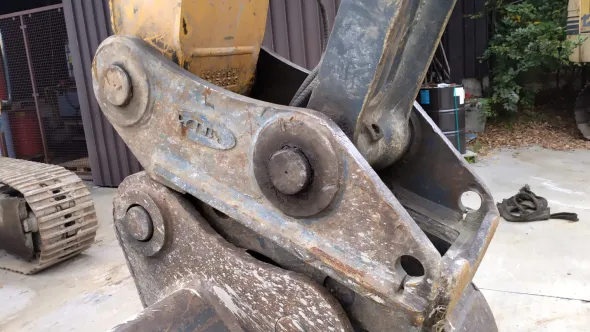 Escavatore cingolato Hyundai - Robex 220NLC-9A