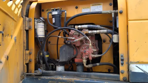 Escavatore cingolato Hyundai - Robex 220NLC-9A