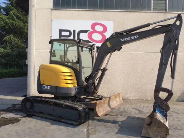 Escavatore cingolato Volvo ECR48C