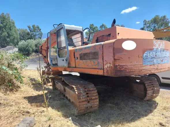 11#7850 Escavatore Fiat Hitachi FH 220.3