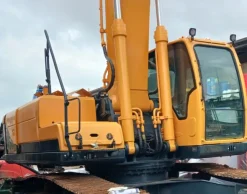 ESCAVATORE HYUNDAI 290