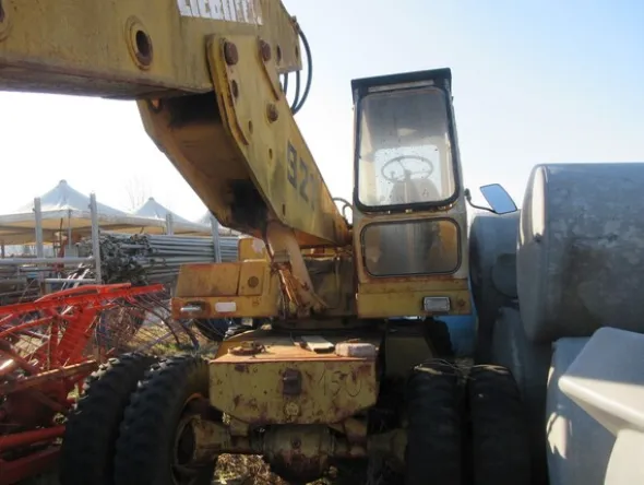119#7088 Escavatore Liebherr