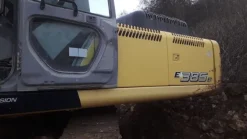 ESCAVATORE NEW HOLLAND E385 B