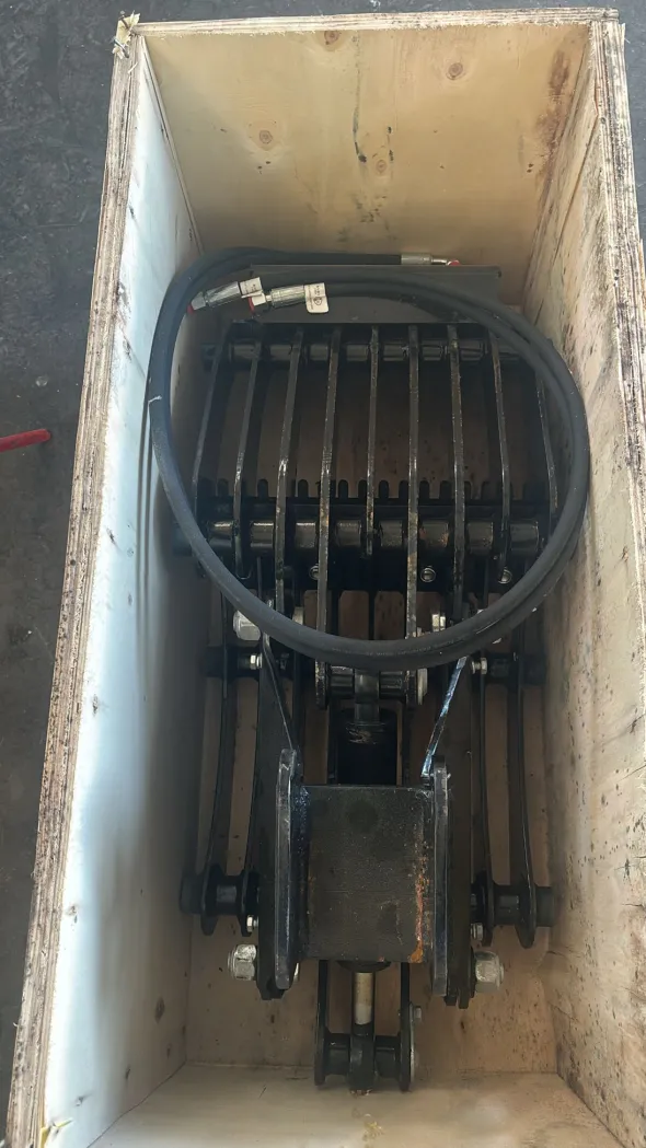 ESCAVATORE VICSEC 35 QUINTALI