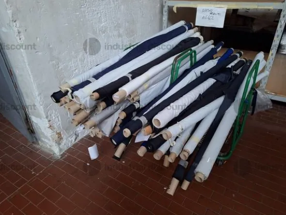 56#9770 Filati, bottoni, nastri