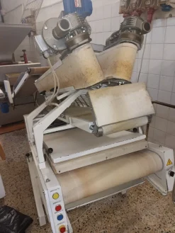 Filonatore per formare pane