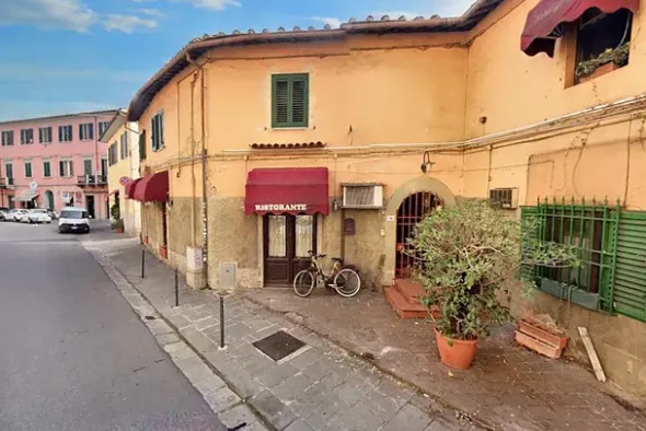 #22845 Fondo commerciale adibito a ristorante