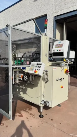 FORMATRICE MECCANICA VASSOI FONDO E COPERCHIO