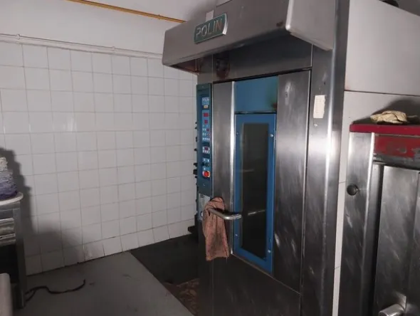 8#8037 Forno a gas Polin