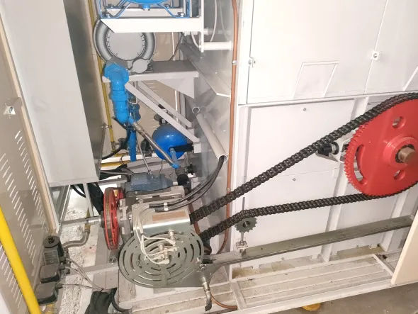 FORNO A TUNNEL PER WAFER