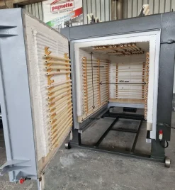 Forno elettrico per trattamenti termici metalli