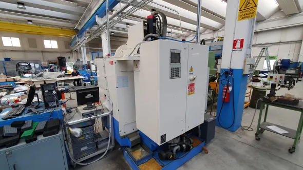 Fresatrice a controllo numerico Ares Seiki TC-510