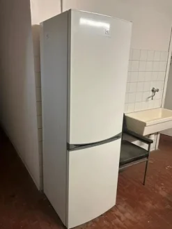91#8655 Frigorifero e fornetto